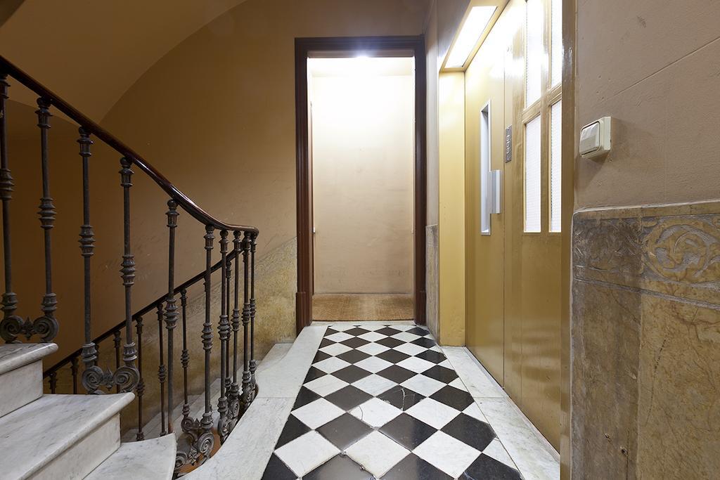 Rafael Music Palace Apartment Barcelona Exterior foto
