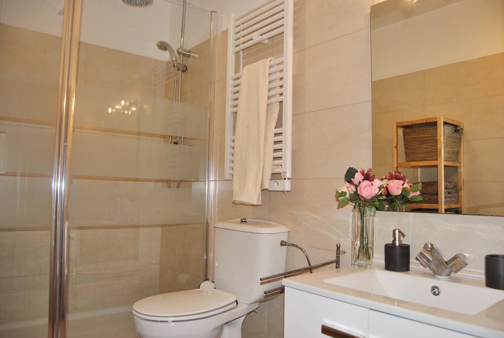 Rafael Music Palace Apartment Barcelona Zimmer foto